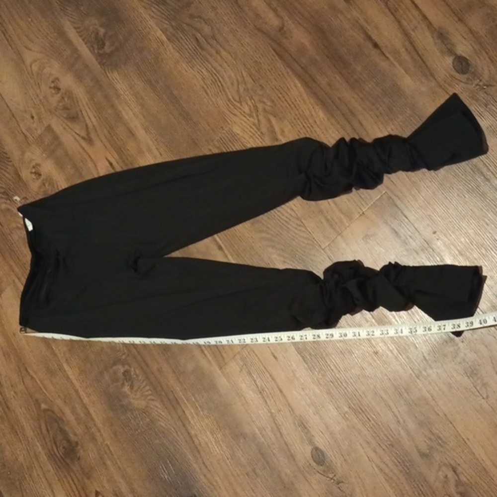 Steele Black Stacked Ruched Gathered Butt Leggings A6